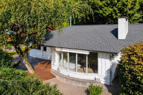 4110 Burkeridge Place, West Vancouver, BC 