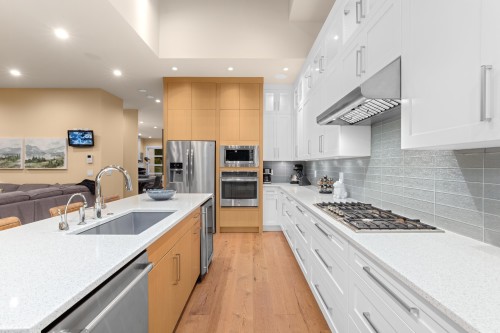 315 20Th Street E, North Vancouver, BC 