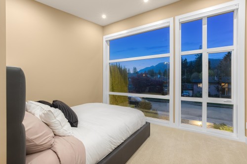 315 20Th Street E, North Vancouver, BC 