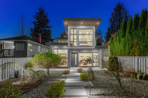 315 20Th Street E, North Vancouver, BC 