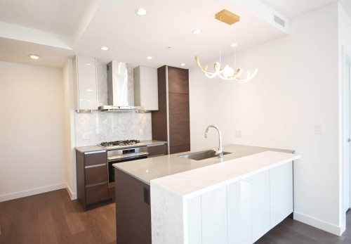 502-6098 Station Street  Burnaby, BC V5H 0H4