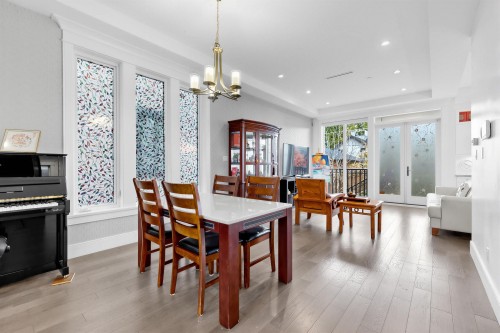 4555 9Th Avenue W, Vancouver, BC 