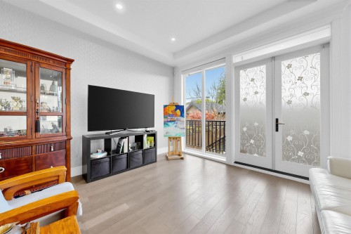4555 9Th Avenue W, Vancouver, BC 
