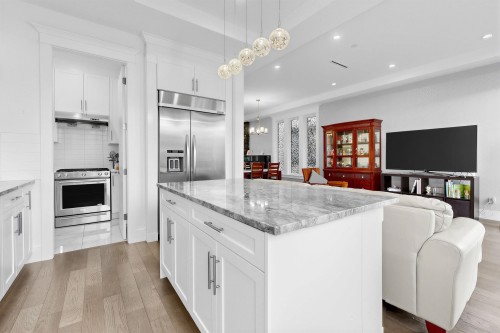 4555 9Th Avenue W, Vancouver, BC 