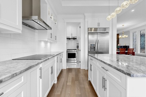 4555 9Th Avenue W, Vancouver, BC 