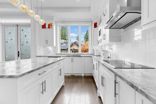 4555 9Th Avenue W, Vancouver, BC 