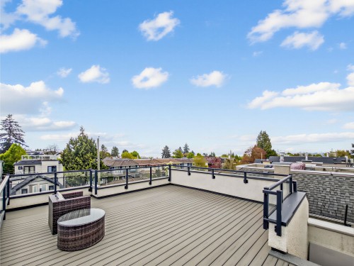 4555 9Th Avenue W, Vancouver, BC 