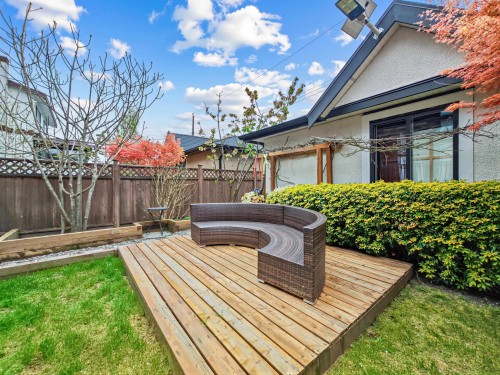 4555 9Th Avenue W, Vancouver, BC 