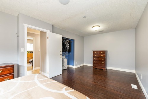 320 Gloucester Court, Coquitlam, BC 