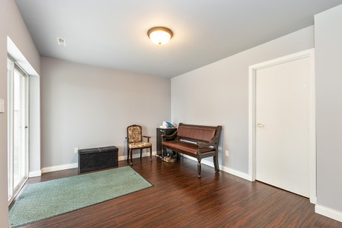 320 Gloucester Court, Coquitlam, BC 