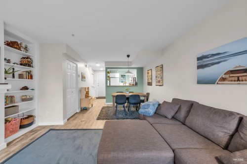 19-123 Seventh Street, New Westminster, BC 