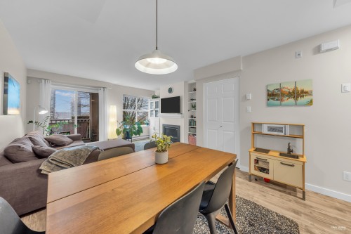 19-123 Seventh Street, New Westminster, BC 
