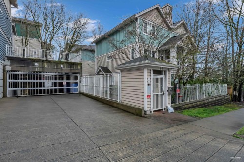 19-123 Seventh Street, New Westminster, BC 