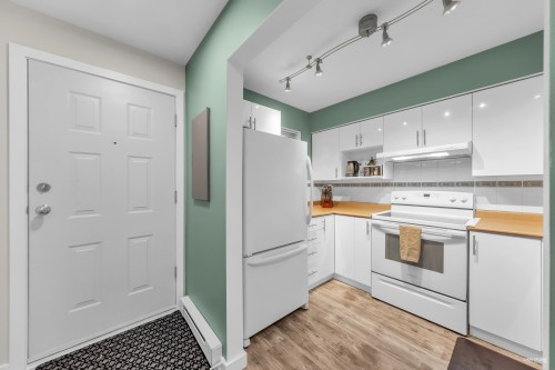 19-123 Seventh Street, New Westminster, BC 
