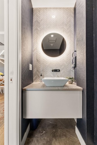 1136 16Th Avenue E, Vancouver, BC 