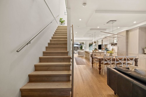 1136 16Th Avenue E, Vancouver, BC 