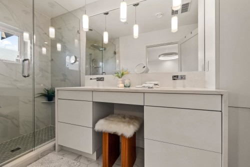 1136 16Th Avenue E, Vancouver, BC 