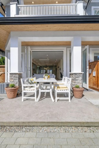 1136 16Th Avenue E, Vancouver, BC 