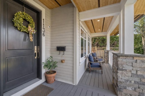 1136 16Th Avenue E, Vancouver, BC 