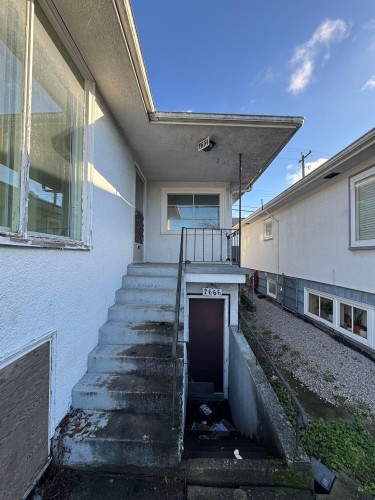 7654 Fraser Street, Vancouver, BC 