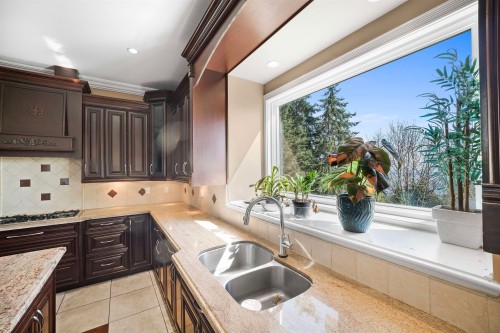 2982 Sunridge Court, Coquitlam, BC 
