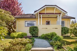2721 St George Street  Port Moody, BC V3H 2H1