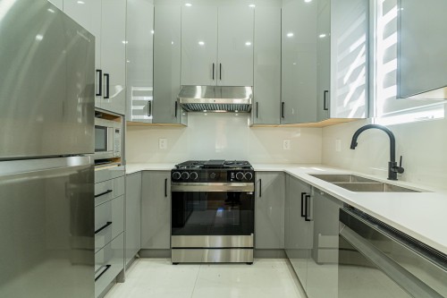 4152 Pender Street, Burnaby, BC 