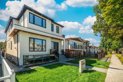 4152 Pender Street, Burnaby, BC 