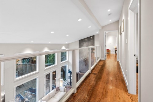 6965 Marine Drive, West Vancouver, BC 