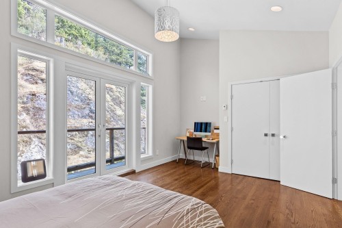 6965 Marine Drive, West Vancouver, BC 