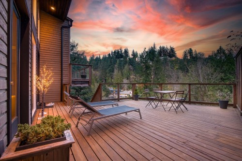 6965 Marine Drive, West Vancouver, BC 