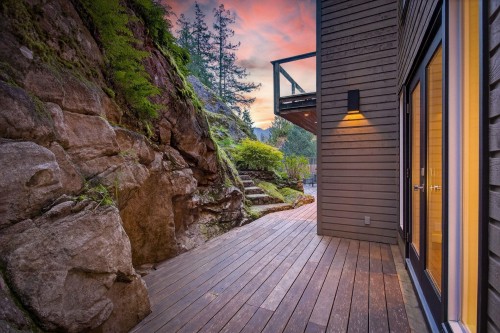 6965 Marine Drive, West Vancouver, BC 