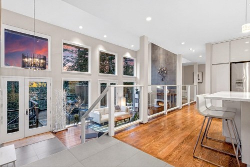 6965 Marine Drive, West Vancouver, BC 