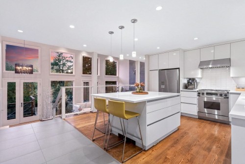 6965 Marine Drive, West Vancouver, BC 