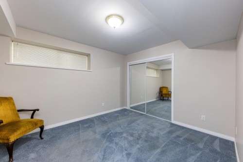 895 12Th Street E, North Vancouver, BC 