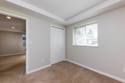 895 12Th Street E, North Vancouver, BC 