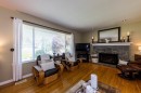 895 12Th Street E, North Vancouver, BC 