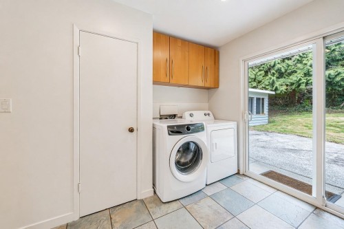 4037 Ripple Road, West Vancouver, BC 