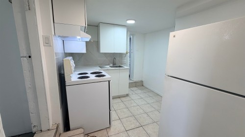 1039 41St Avenue E, Vancouver, BC 