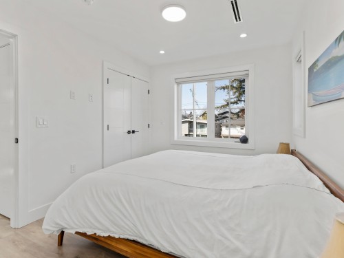 4327 Perry Street, Vancouver, BC 