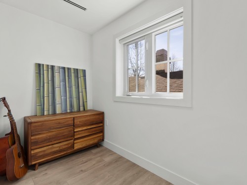 4327 Perry Street, Vancouver, BC 