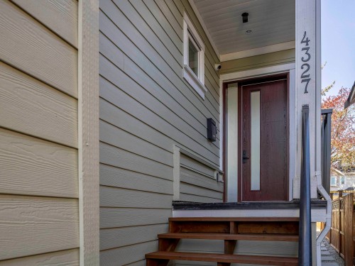 4327 Perry Street, Vancouver, BC 