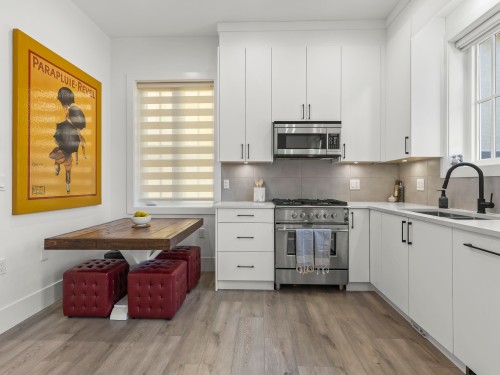 4327 Perry Street, Vancouver, BC 
