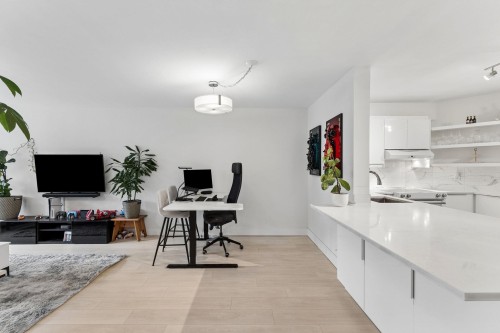 905-2024 Fullerton Avenue, North Vancouver, BC 