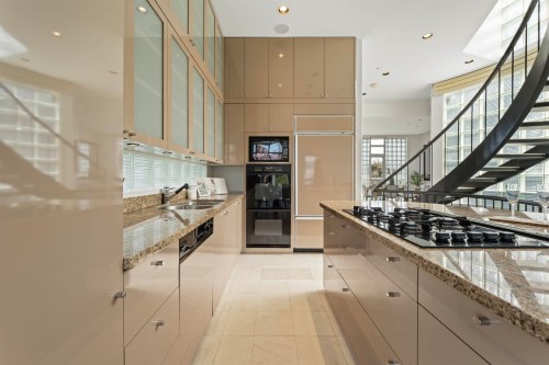 3043 Alma Street, Vancouver, BC 