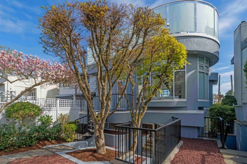 3043 Alma Street, Vancouver, BC 