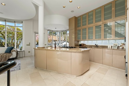3043 Alma Street, Vancouver, BC 
