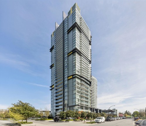 808-6700 Dunblane Avenue  Burnaby, BC V5H 0J3