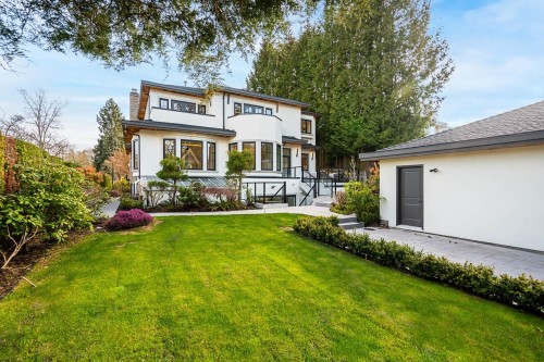 1203 38Th Avenue W, Vancouver, BC 