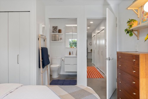 2333 Napier Street, Vancouver, BC 